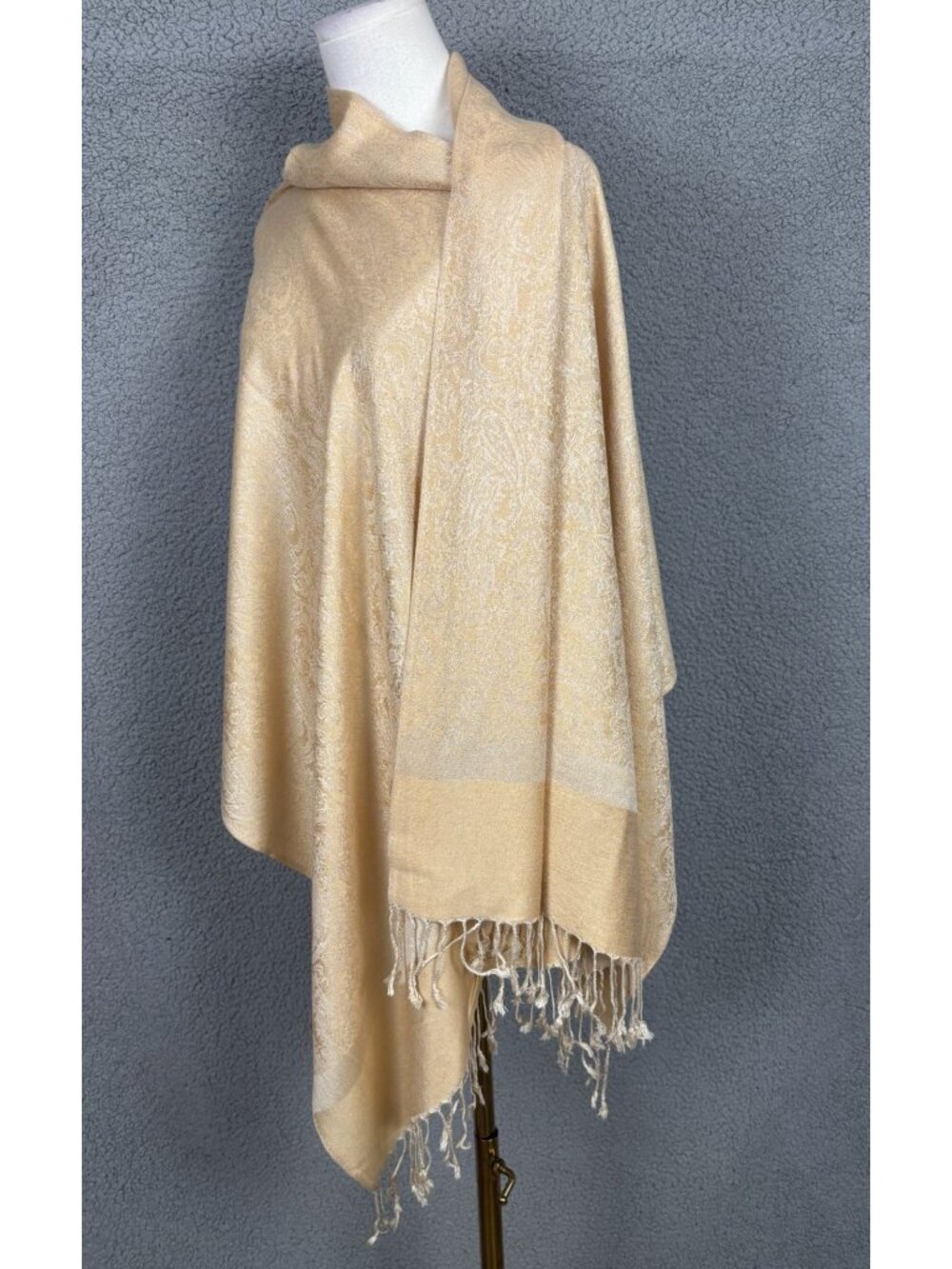 Sakkas Women's  Paisley Fringed Pashmina Scarf /Wrap In Beige One Size NWT's.